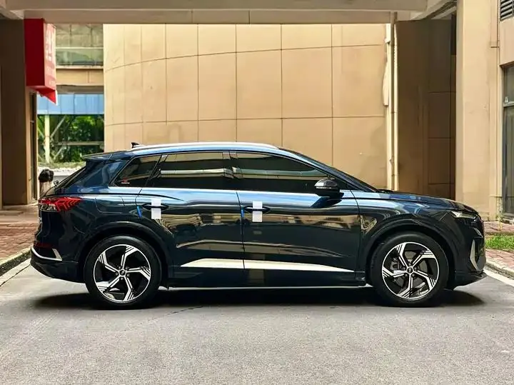 Audi Q4 e-tron 2024 40 e-tron Creation Edition 4