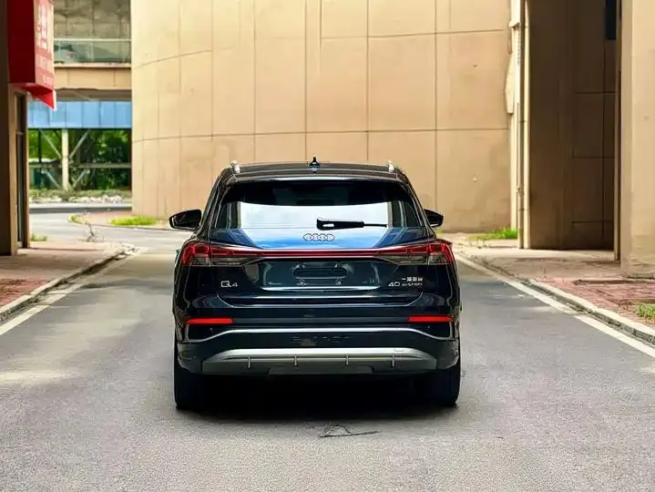 Audi Q4 e-tron 2024 40 e-tron Creation Edition 5