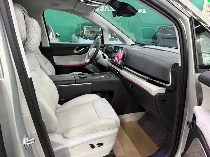 Voyah Dreamer 2025 PHEV Four-wheel Drive Flagship Dry Kun Edition 20