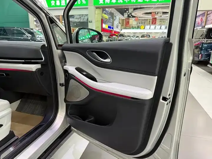 Voyah Dreamer 2025 PHEV Four-wheel Drive Flagship Dry Kun Edition 21