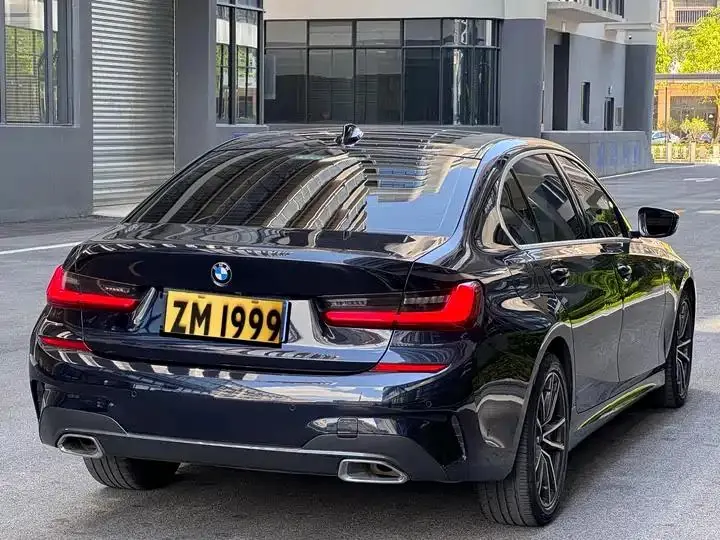 BMW 3 Series 2020 model 320Li M Sport Package 4