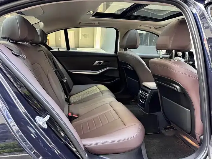 BMW 3 Series 2020 model 320Li M Sport Package 7