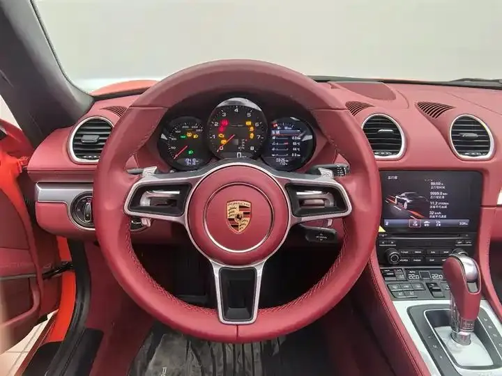 Porsche 718 2022 Boxster 2.0T 10