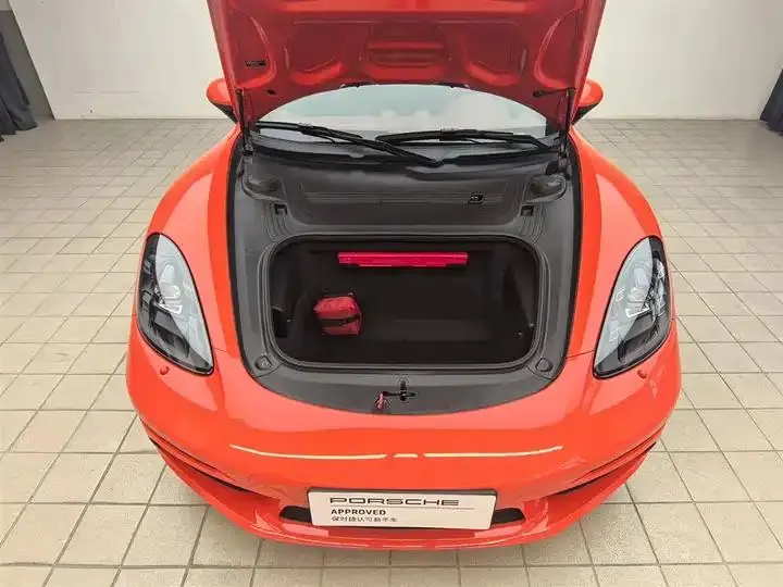 Porsche 718 2022 Boxster 2.0T 21