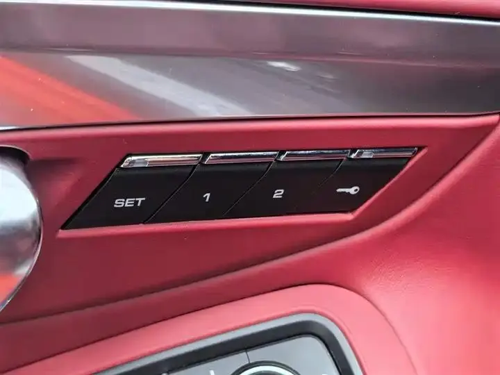 Porsche 718 2022 Boxster 2.0T 22