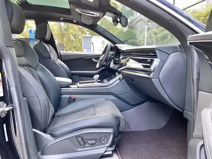 Audi Q8 2021 55 TFSI Selected Dynamic Type 13