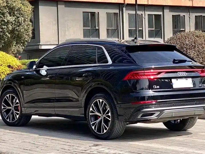 Audi Q8 2021 55 TFSI Selected Dynamic Type 2