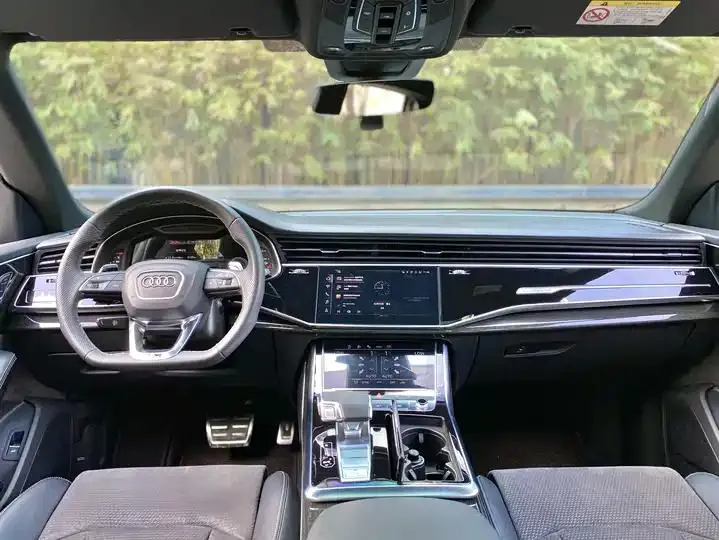 Audi Q8 2021 55 TFSI Selected Dynamic Type 8