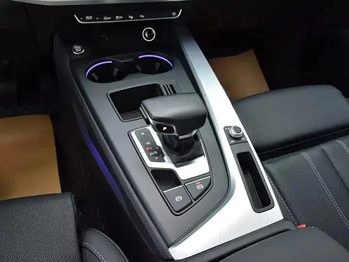 Audi A4L 2023 model, 40 TFSI Luxury Dynamic Edition 11