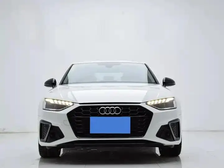Audi A4L 2023 model, 40 TFSI Luxury Dynamic Edition 2