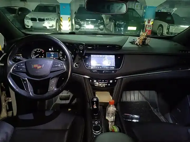 Cadillac XT5 2020 model changed to 28T four-wheel drive luxury model 10