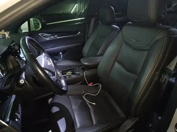 Cadillac XT5 2020 model changed to 28T four-wheel drive luxury model 16