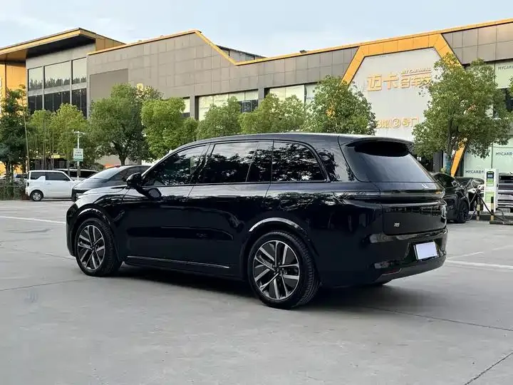 Li L8 2023 Max 4