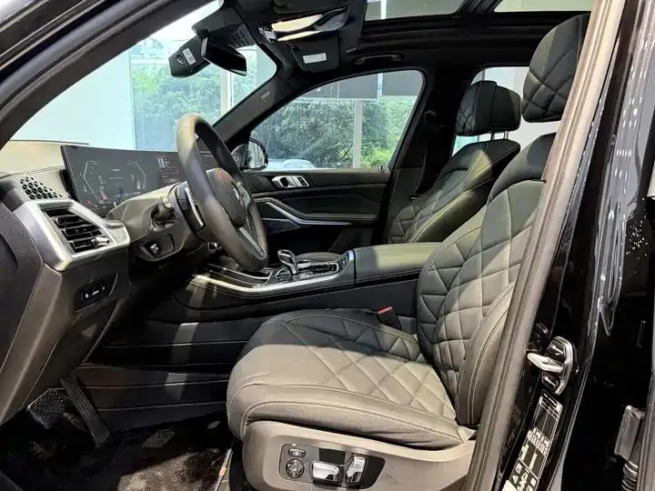 BMW X5 2024 xDrive 40Li Premium Black Flame Limited Edition 9