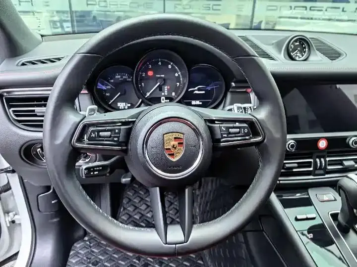 Macan 2024 Macan 2.0T 18