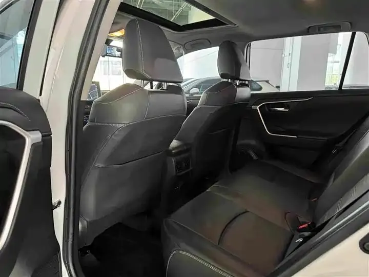 RAV4 Rongfeng 2021 2.0L CVT Two-Drive Fashion PLUS Edition 10