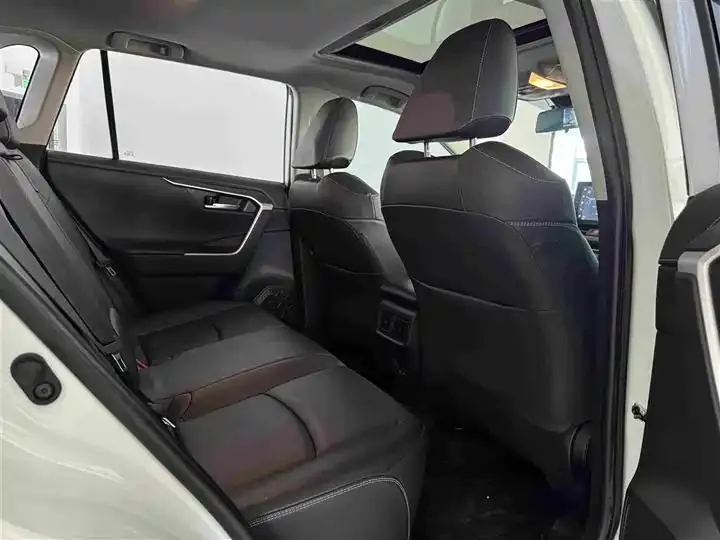 RAV4 Rongfeng 2021 2.0L CVT Two-Drive Fashion PLUS Edition 12
