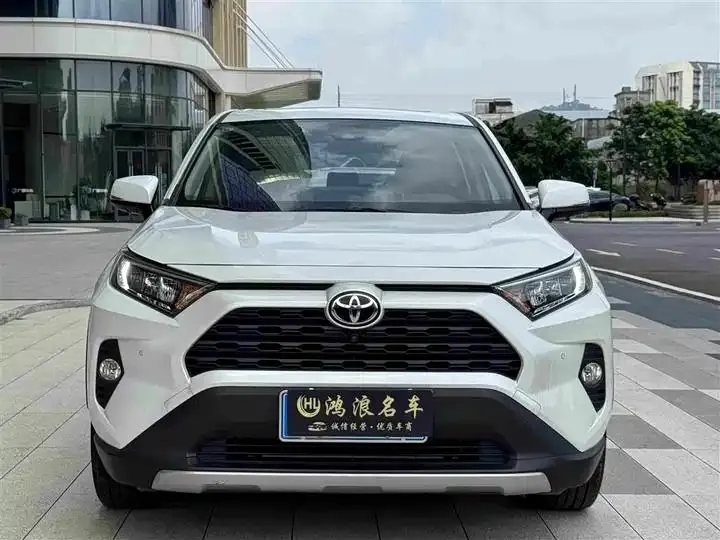 RAV4 Rongfeng 2021 2.0L CVT Two-Drive Fashion PLUS Edition 2