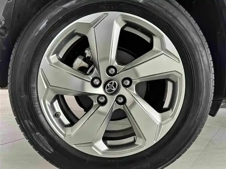 RAV4 Rongfeng 2021 2.0L CVT Two-Drive Fashion PLUS Edition 20