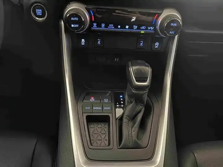 RAV4 Rongfeng 2021 2.0L CVT Two-Drive Fashion PLUS Edition 30
