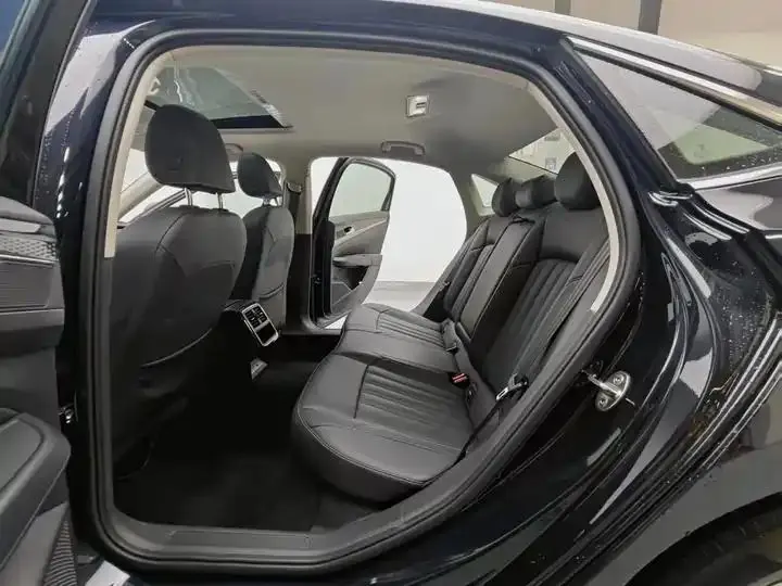 Passat 2022 280TSI Business Edition 10