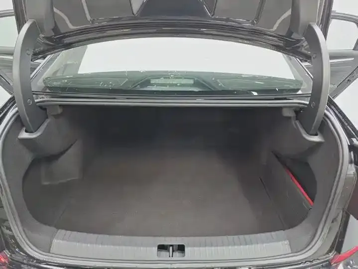 Passat 2022 280TSI Business Edition 8