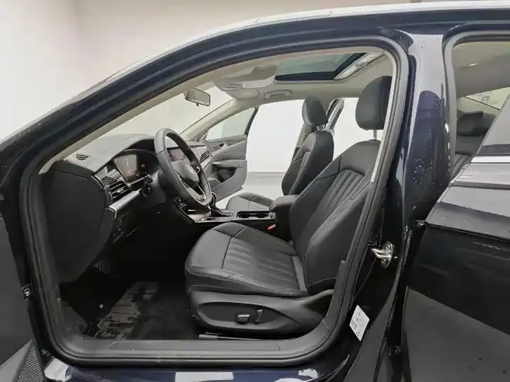 Passat 2022 280TSI Business Edition 9