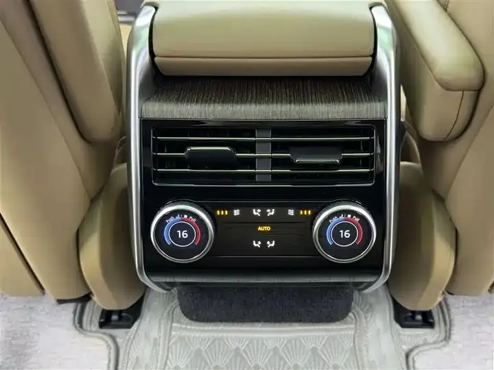 Range Rover 2023 3.0 L 6 360PS Shengshi Edition 11