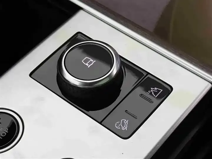 Range Rover 2023 3.0 L 6 360PS Shengshi Edition 14