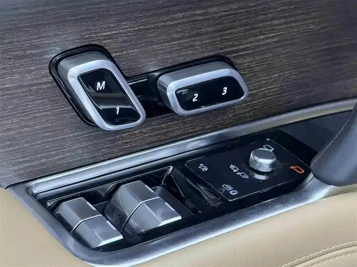 Range Rover 2023 3.0 L 6 360PS Shengshi Edition 16