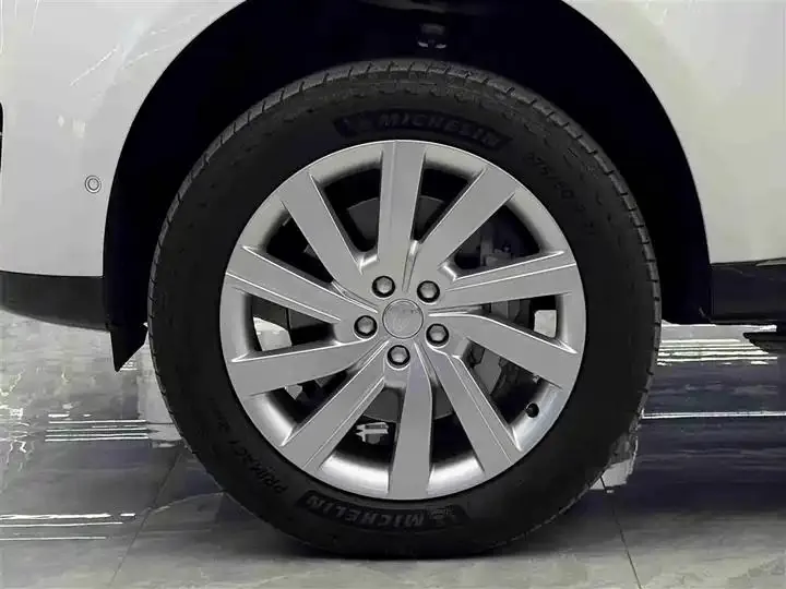 Range Rover 2023 3.0 L 6 360PS Shengshi Edition 4