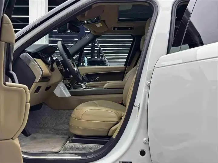Range Rover 2023 3.0 L 6 360PS Shengshi Edition 6