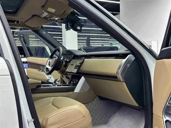 Range Rover 2023 3.0 L 6 360PS Shengshi Edition 8
