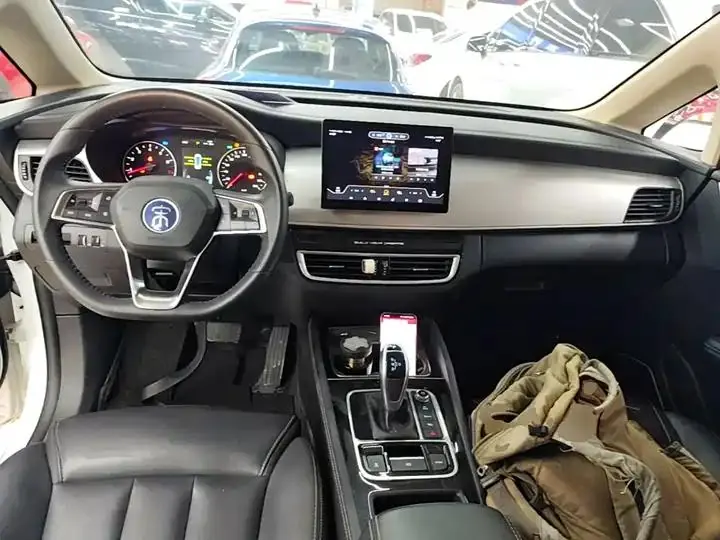 Song MAX 2021 upgraded version 1.5T automatic honor 7 seats 10