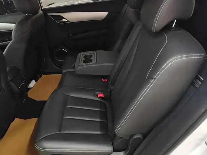 Song MAX 2021 upgraded version 1.5T automatic honor 7 seats 17