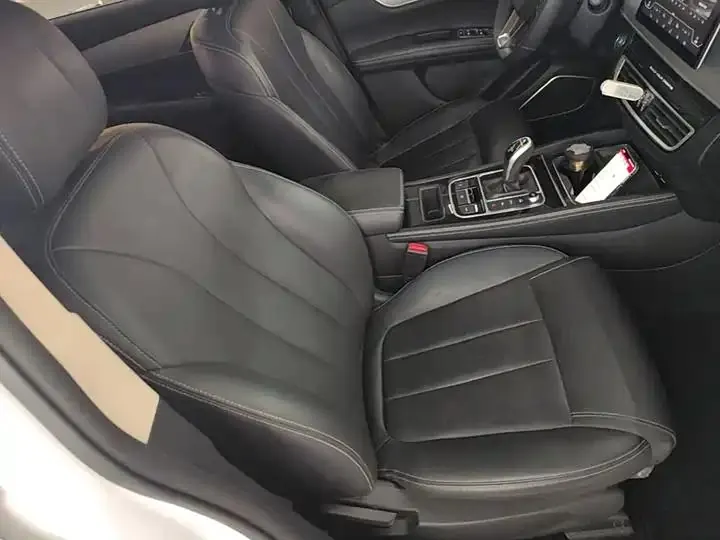 Song MAX 2021 upgraded version 1.5T automatic honor 7 seats 25