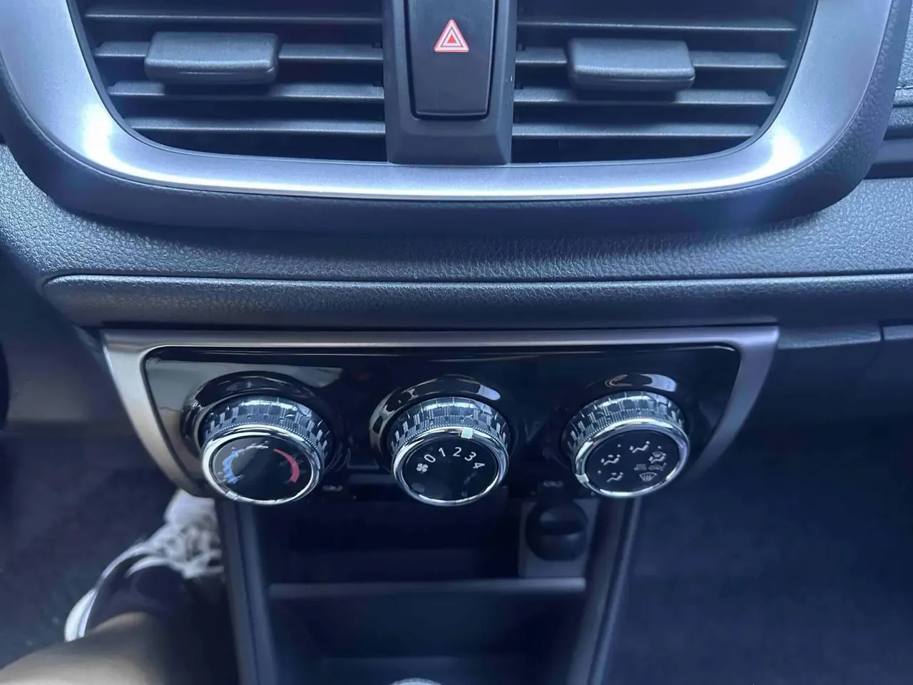 YARiS L Zhixuan 2022 1.5L CVT Leading PLUS Edition 5