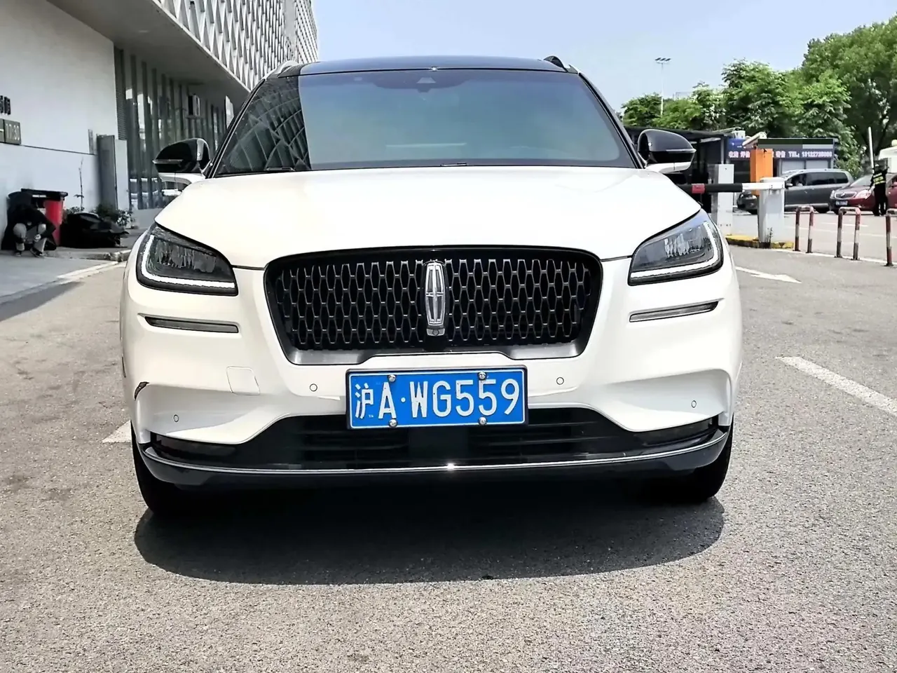 Adventurer 2022 model changed to 2.0T two-wheel drive elegant version 2