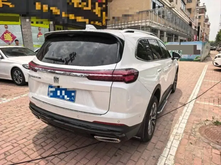 Buick 2025 Angkewei Plus 2.0T 28T 4-wheel drive platinum version automatic gear 3