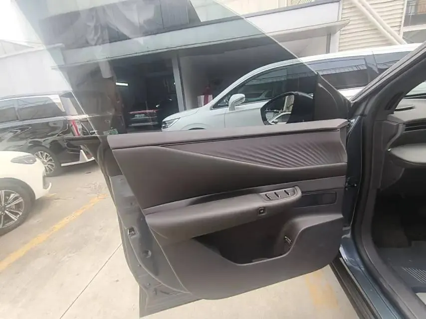 Nissan 2026 NX 8 650 Max Automatic 6
