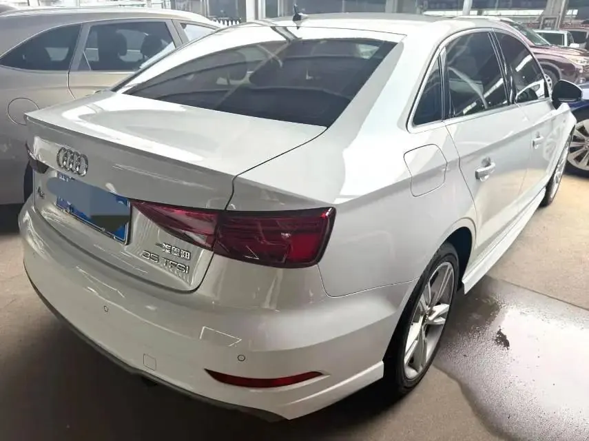 Audi A3 2019 Limousine 35 TFSI Fashion Country V 3