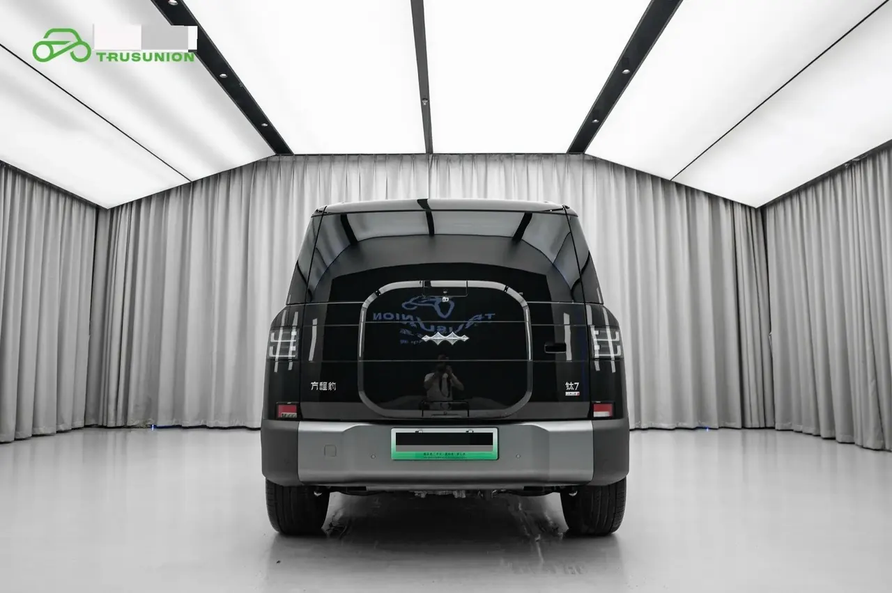 FangChengBao 2025 titanium 7 1.5T stepless 190KM four-wheel drive Ultra version of automatic gear 4