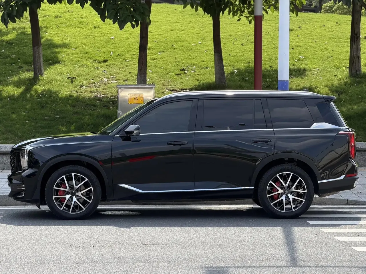 Chuanqi GS8 2022 Pilot Series 2.0TGDI Two-Drive Deluxe Zhilian Edition (Seven Seat) 4