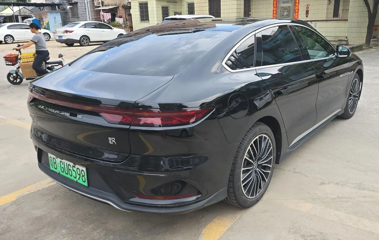 BYD 2024 Han DM-i 1.5T stepless glory version 121KM pilot automatic gear 8