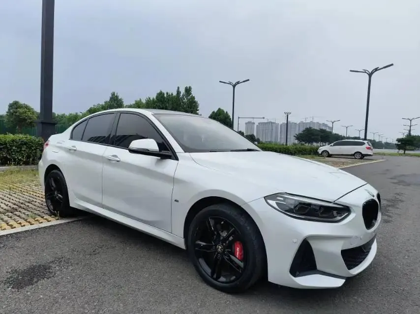 BMW 1 Series 2020 120i M Sports Suit 2