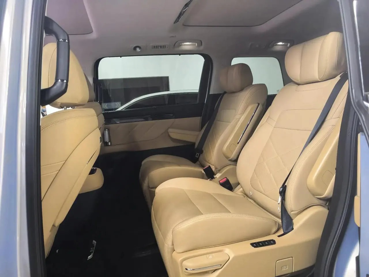 Chuanqi 2024 E8 2.0 150km MAX automatic gear 4