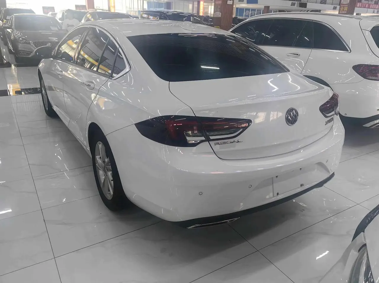 Regal 2020 552T Elite 6