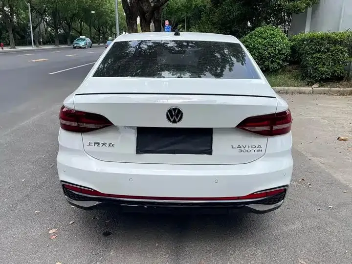 Lavida 2024 300TSI DSG Starry Sky Flagship Edition 8