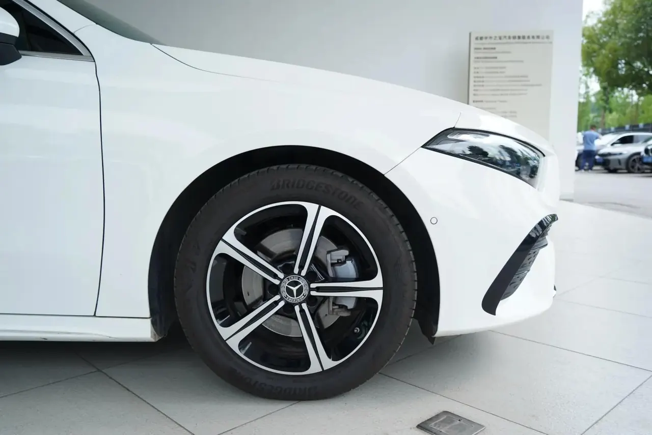 Mercedes Benz Class A 2025 A 200 L 1.3T Fashion (Modified) Automatic Gear 5