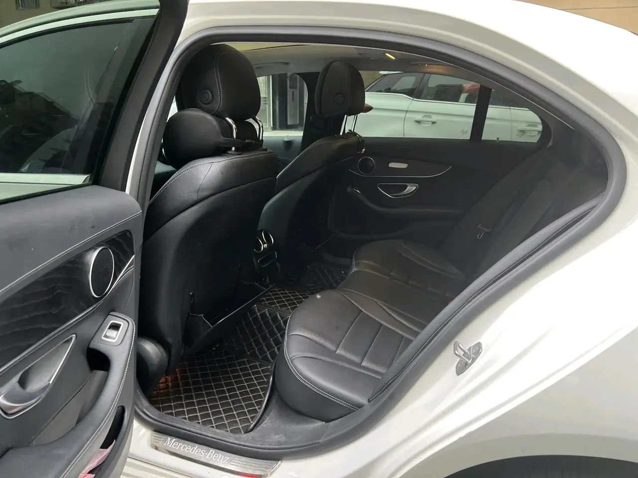 Mercedes Benz Class C 2020 C 260 L 9
